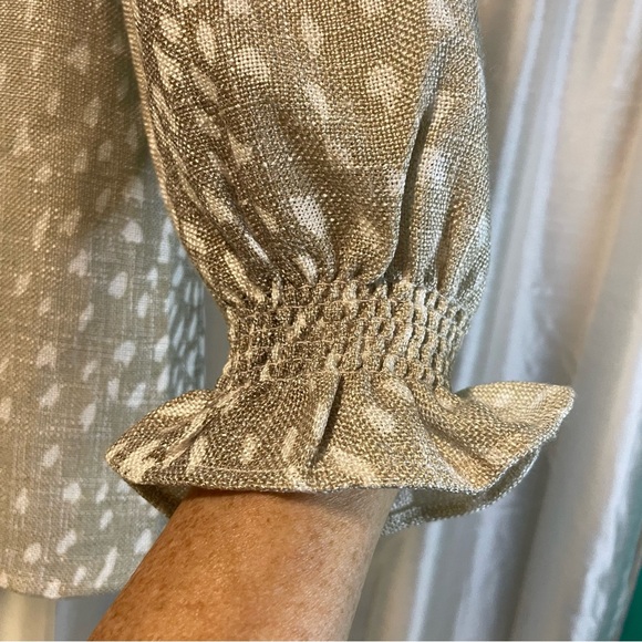 NWT Tuckernuck size Medium fawn print top with 3/4 length sleeves, Never Worn - Picture 12 of 14